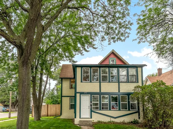 2302 6th St NE, Minneapolis, MN 55418