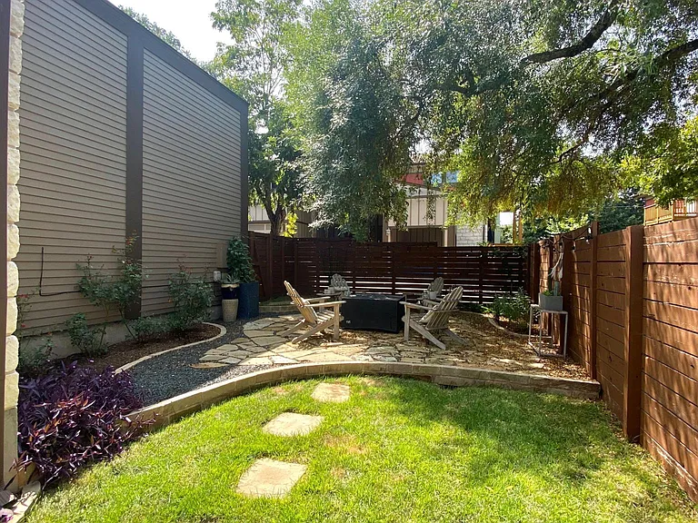 903 Cardinal Ln #A — Photo 23