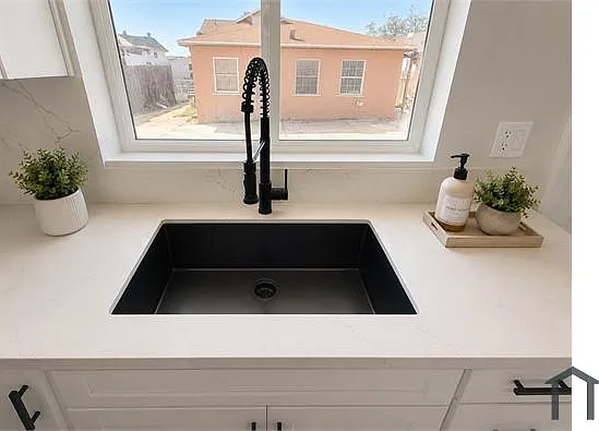 1 bed, 600 sqft, $1,850 — Photo 2