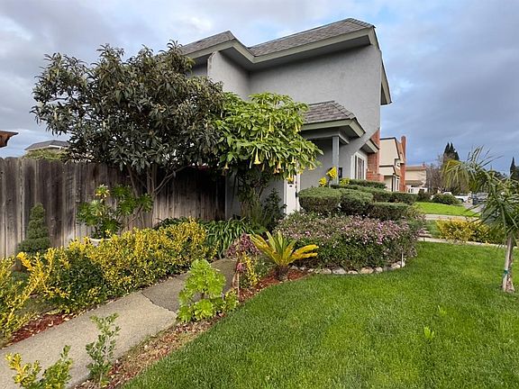 2nd image of 2488 Beaufort Drive