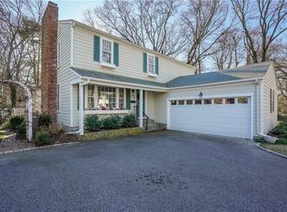 381 Nayatt Rd, Barrington, RI 02806