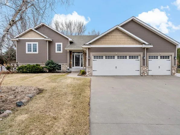 20599 Islandview Cir, Lakeville, MN 55044