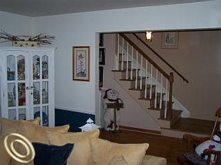5th image of 36815 Lansbury Ln