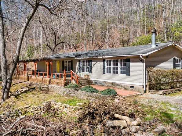 345 Pine Brae Farm Rd, Old Fort, NC 28762