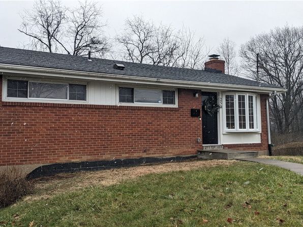 250 Woodridge Dr