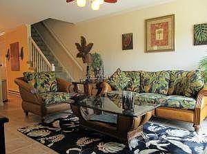 717cmooringroad Living Room 1