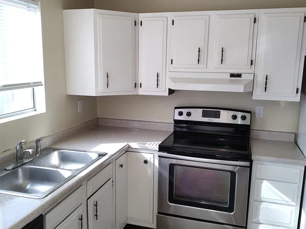5908 Parker Rd E APT C, Sumner, WA 98390