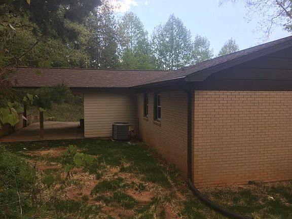 5th image of 2860 Maple Creek Rd