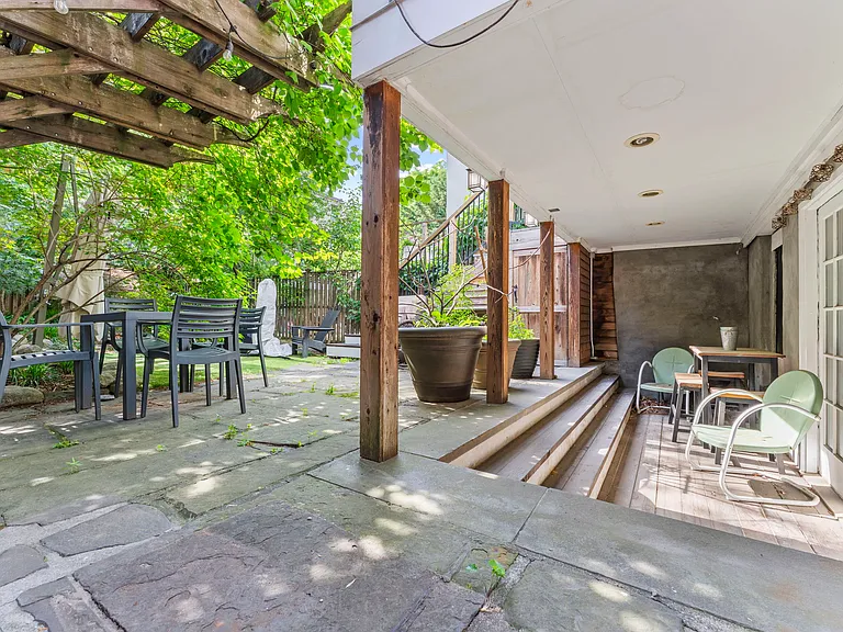 46 Cambridge Pl #1 — Photo 9
