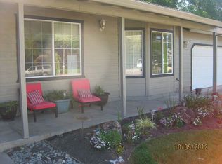 5250 Debbie Ln, Redding, CA 96002