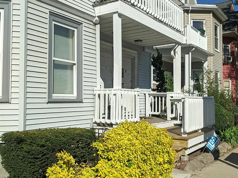 345 Highland Ave #2 — Photo 9