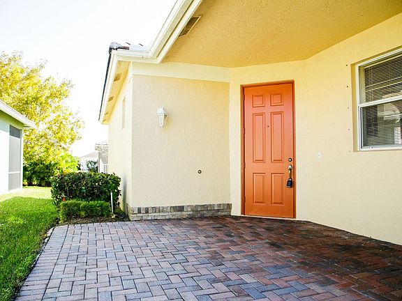 2nd image of 9772 SW GLENBROOK Drive
