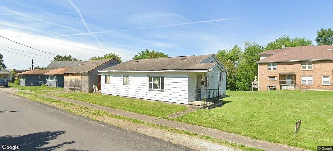 164 Lincoln St photo 1