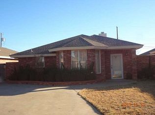 614 Poplar St, Levelland, TX 79336