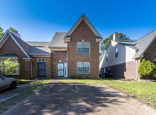 8339 Twin Rivers Dr, Cordova, TN 38016