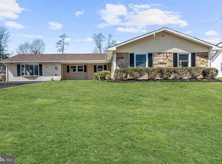 14 Tremont Ln, Willingboro, NJ 08046