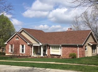 600 Crofton Circle Ct, Ballwin, MO 63021