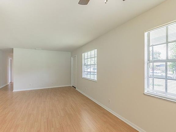 5th image of 4426 W Trilby Ave