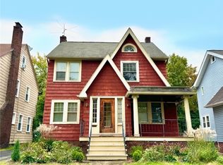 1011 Rushleigh Rd, Cleveland Heights, OH 44121