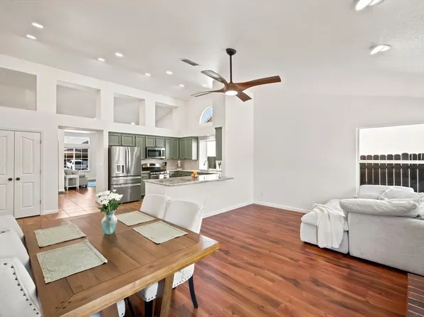 5112 Homeland Ct, Antelope, CA 95843