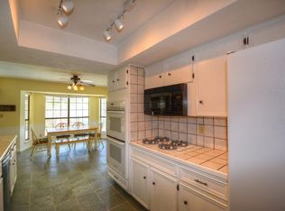 611 Meadowbrook Dr, Georgetown, TX 78628