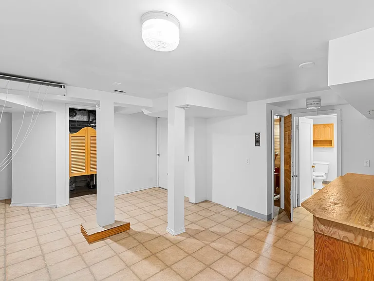 9831 N Edison St — Photo 19