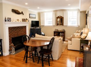 7 Champney Pl, Boston, MA 02114