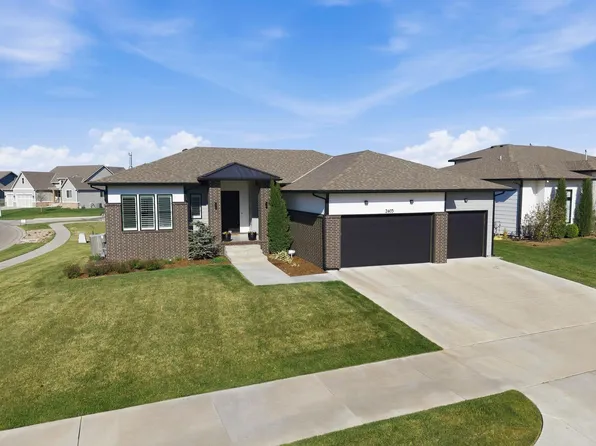 2403 N Bluestone St, Andover, KS 67002