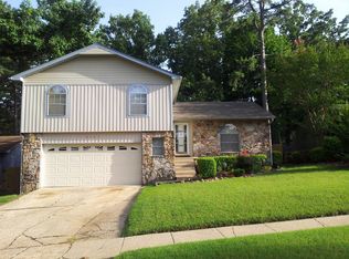 9501 Vanderbilt Dr, Little Rock, AR 72204
