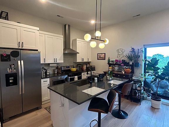 3rd image of 1214 W Carmen Ave #403
