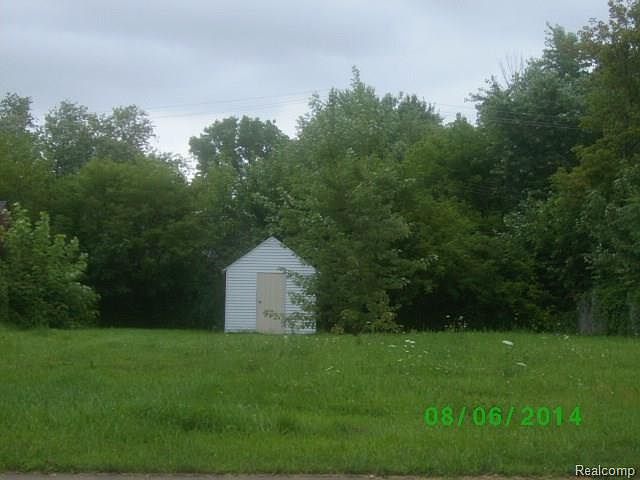 2nd image of 2427 White St