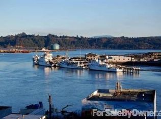 835 SW 12th St, Newport, OR 97365