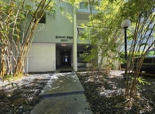 2920 SW 28th Ter APT 302, Miami, FL 33133