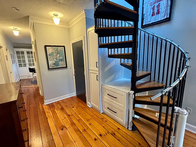 29 Monument Sq #4 — Photo 10
