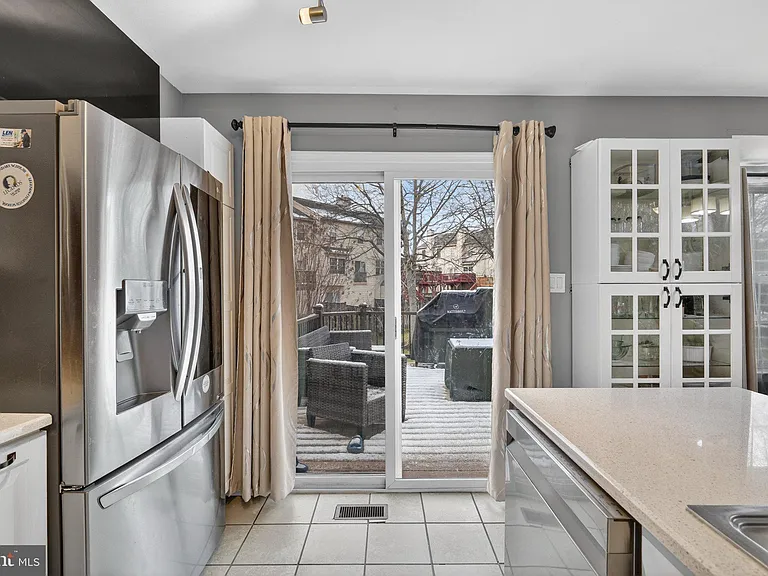 3818 Early Glow Ln — Photo 24
