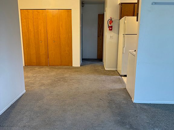 3rd image of 2406 Fort Park Blvd #1