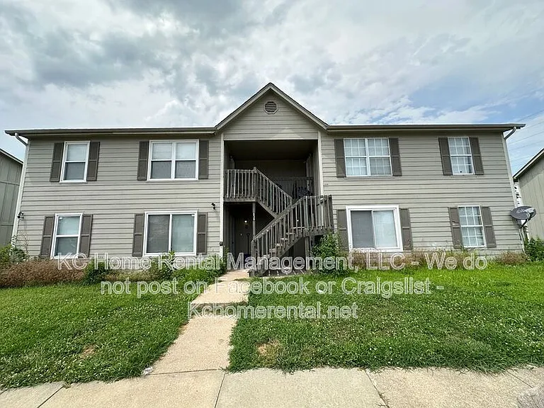 838 Saddlewood St #B — Photo 1