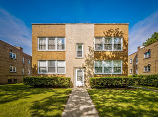 8950 Lamon Ave #2N, Skokie, IL 60077