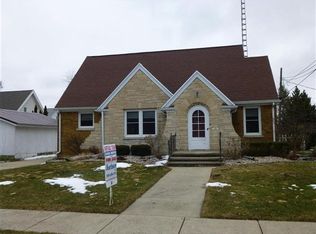 121 S State St, Waupun, WI 53963