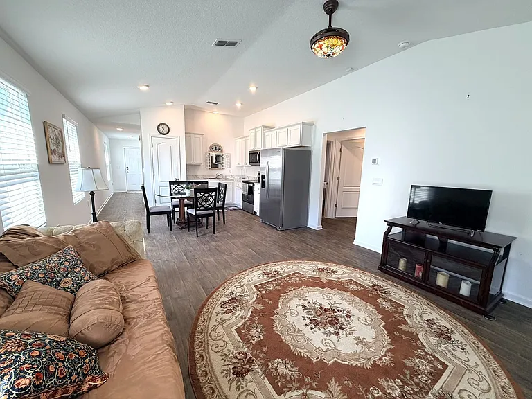 2734 Oak Stream Dr — Photo 7