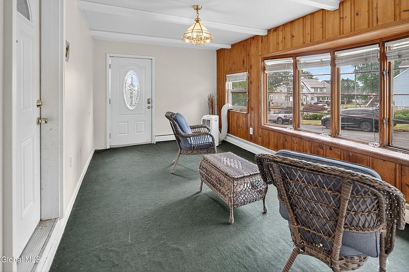 3rd image of 29 Amsterdam Avenue