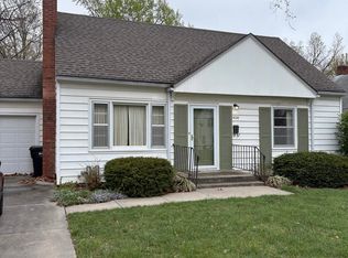 1826 SW Campbell Ave, Topeka, KS 66604