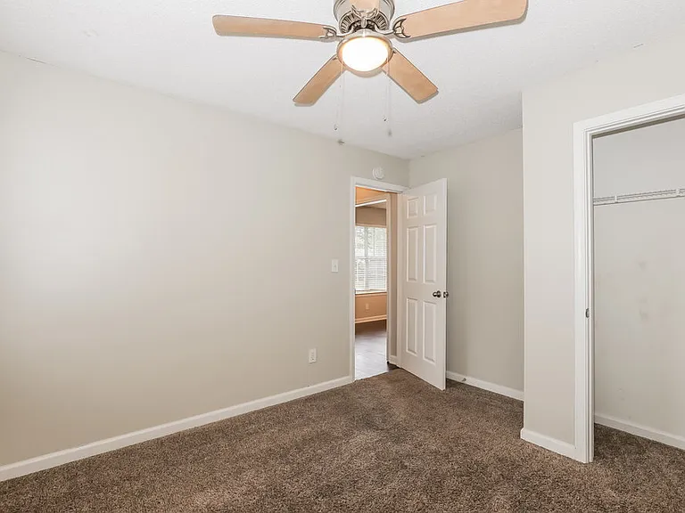 172 Regency Park Dr — Photo 13