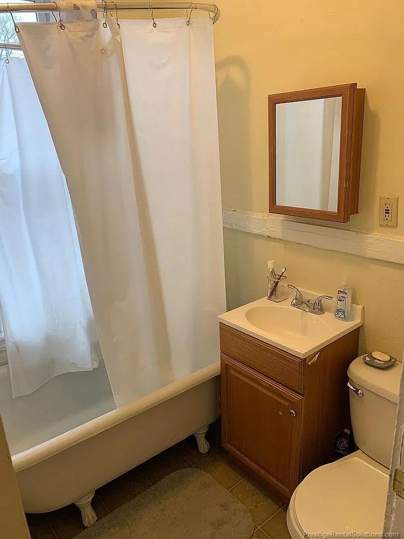 One Bedroom Comm @ Warren Brighton/Allston — Photo 4