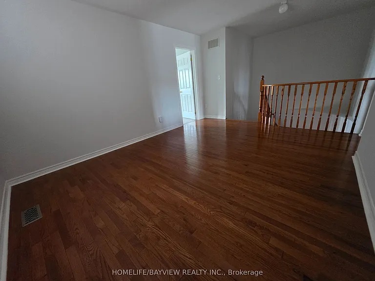 33 Aikenhead Ave — Photo 14