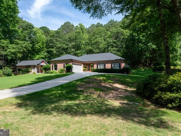 2755 Sandy Creek Cir, Loganville, GA 30052