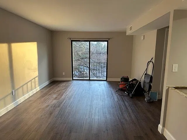 742B Putnam Blvd — Photo 2