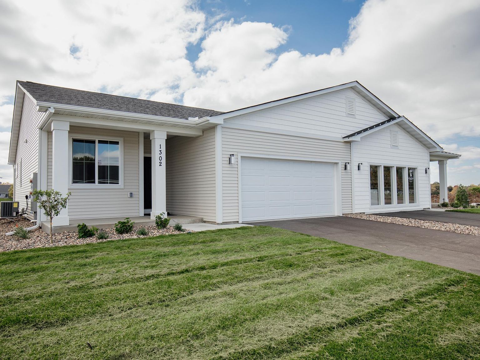 1302 Rose St, New Richmond, WI 54017 | MLS #6378010