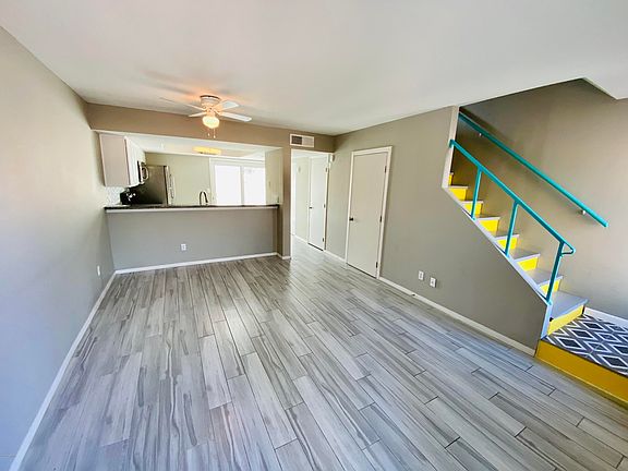 2nd image of 2849 E Beck Ln Unit 2