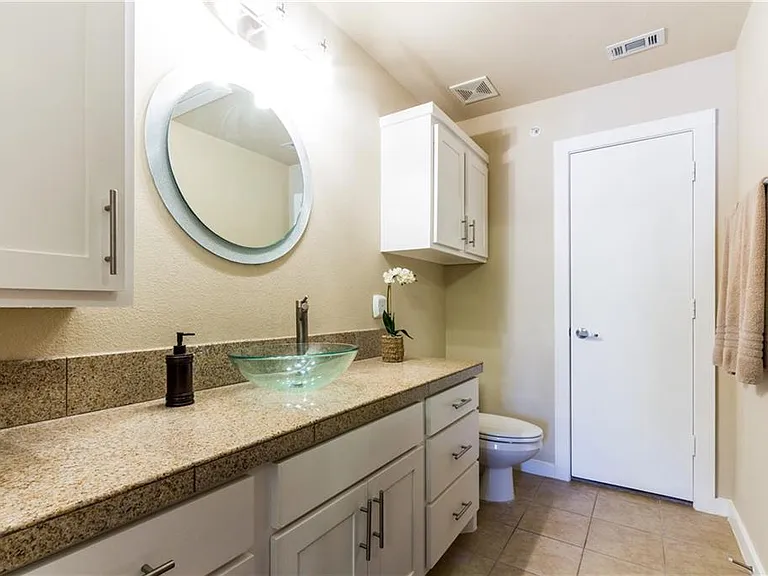 3320 Douglas Ave #A — Photo 3